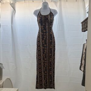 Chic Floral Halter Maxi Dress